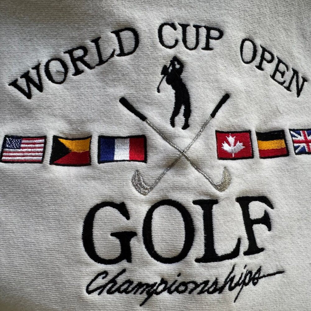 Mens Large World Cup of Golf sweatshirt